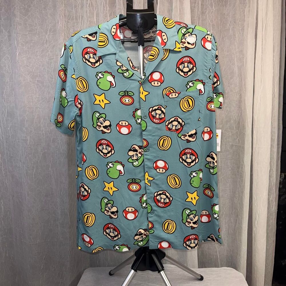 Super Mario Nintendo Men’s Medium Button Up Shirt